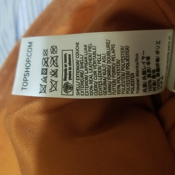 TOP OF THE LINE❣️TOPSHOP leather suede mini skirt. Size 4 - Picture 8 of 12